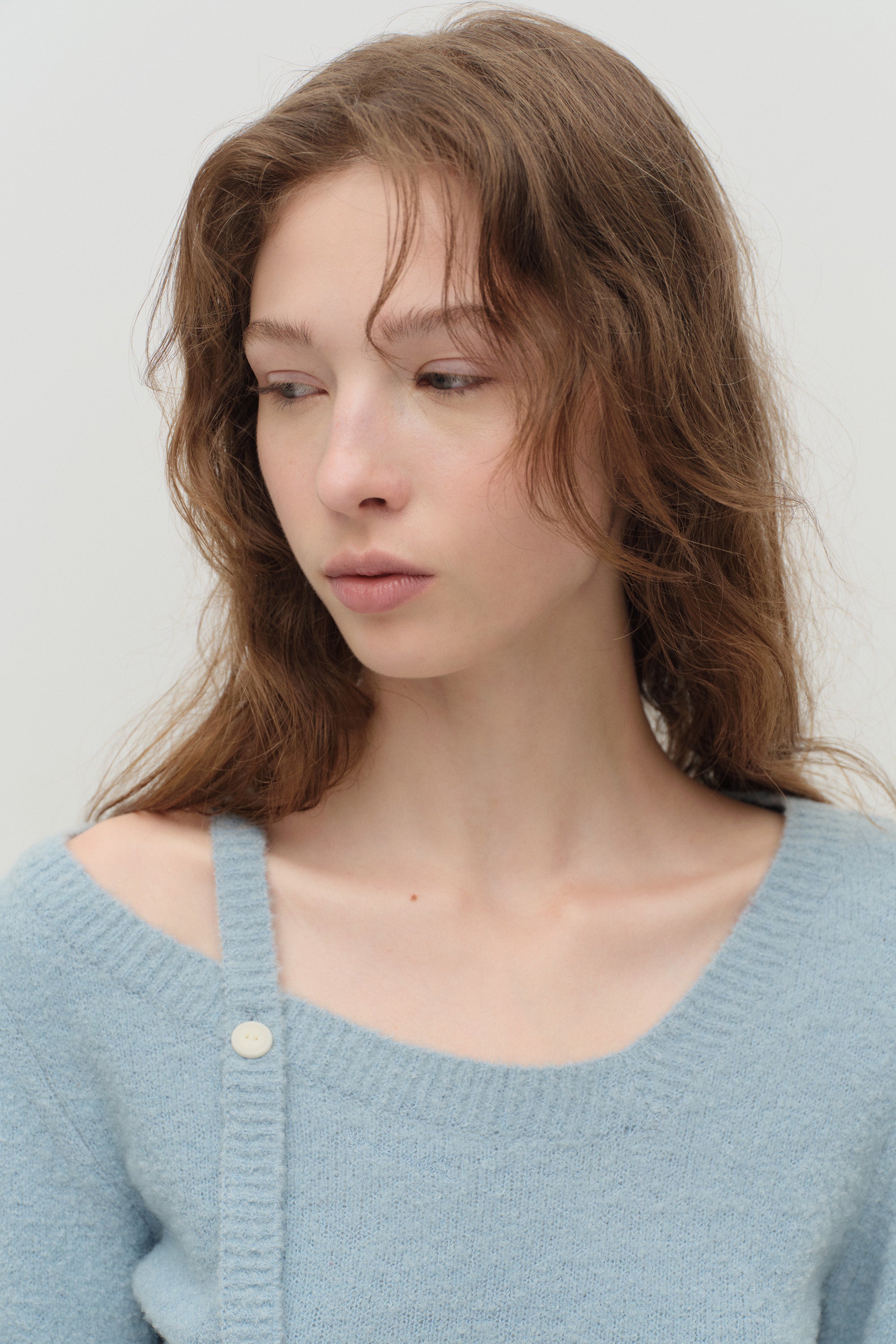 Bucle One Off-Shoulder Wool Sweater.Blue
