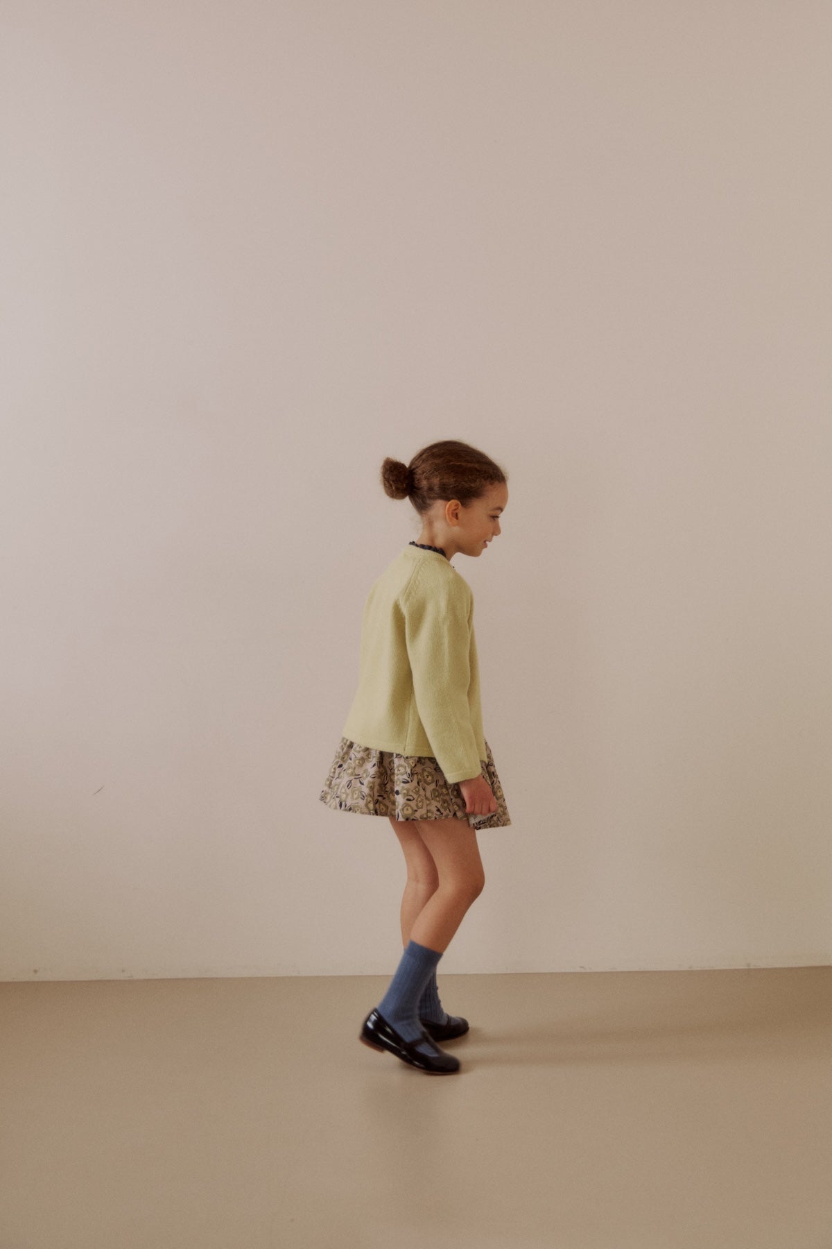 Petite button cardigan. Lime