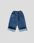 classic roll-up denim jeans.medium blue