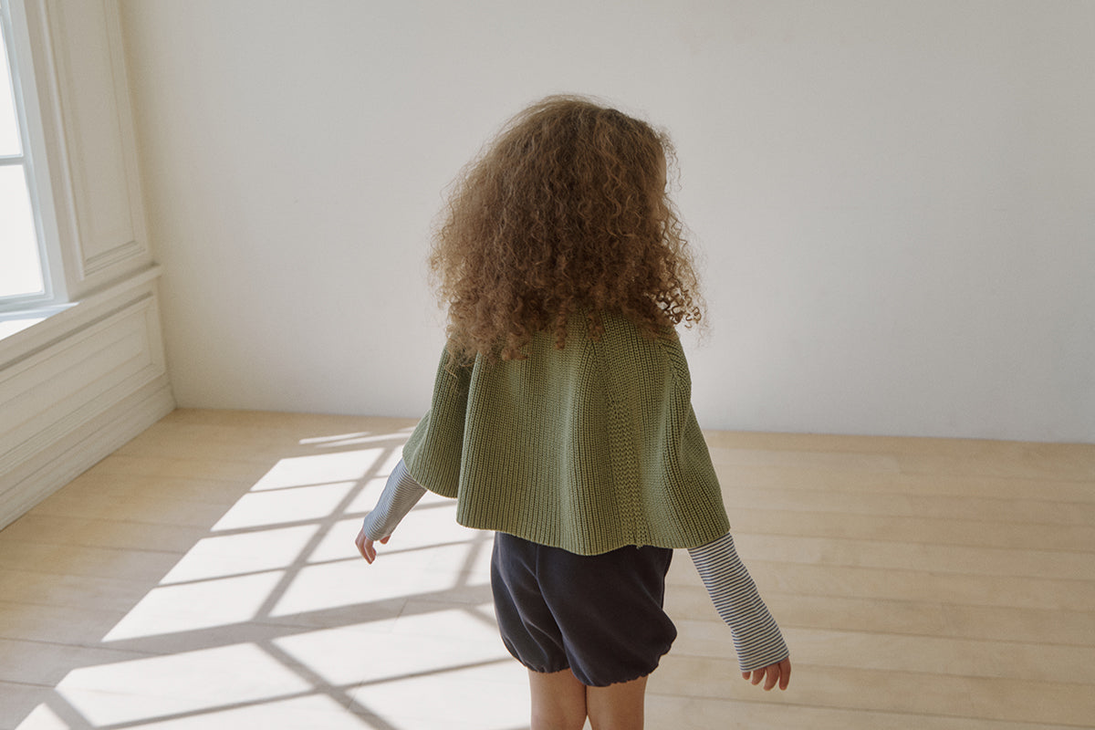 Sendy knit cape
