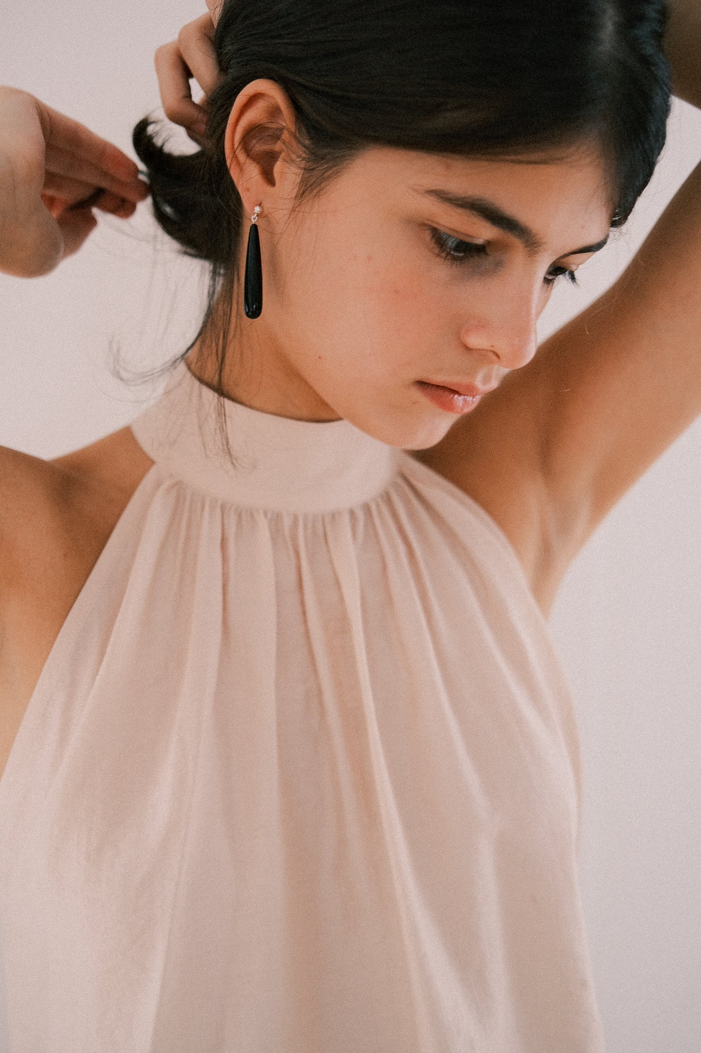 LIA HALTERNECK TOP.PALE ROSE