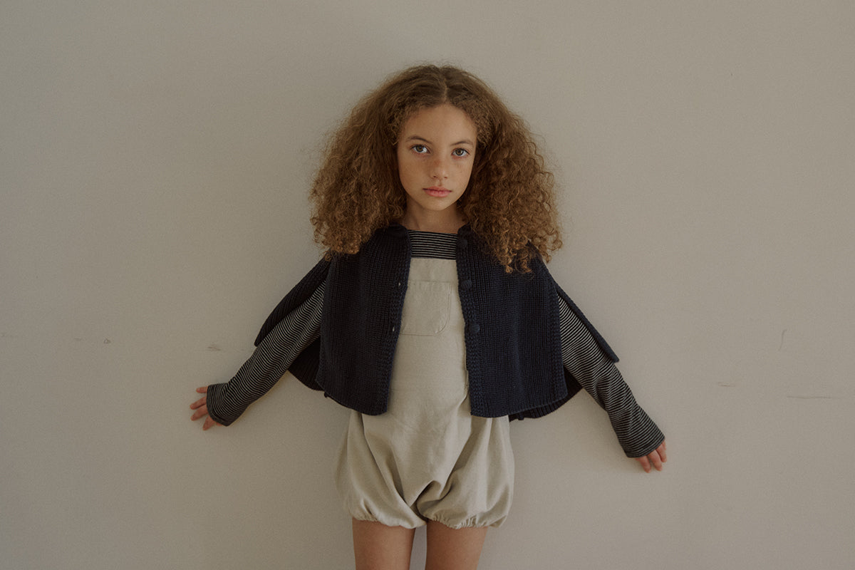 Sendy knit cape