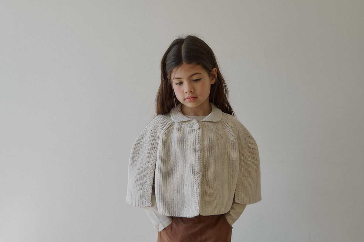 Sendy knit cape